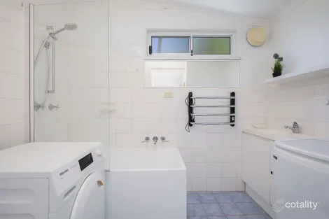 Property photo of 18 Greaves Street Mayfield East NSW 2304