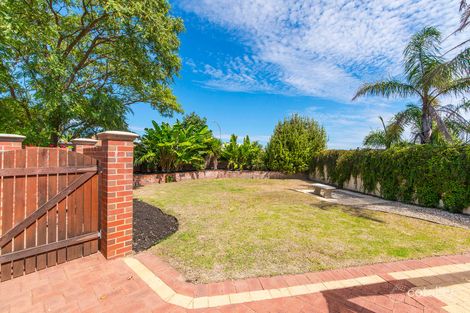 Property photo of 22 Macalpine Retreat Kinross WA 6028