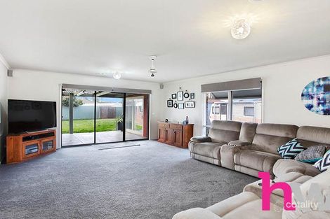 Property photo of 5 Sylvia Court Whittington VIC 3219