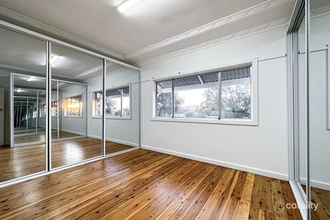 Property photo of 196 Juno Parade Greenacre NSW 2190