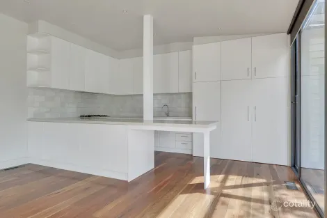 Property photo of 27 Fernhill Road Sandringham VIC 3191