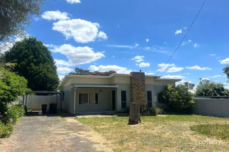 4 Mia Mia Rd, Broadford, VIC 3658