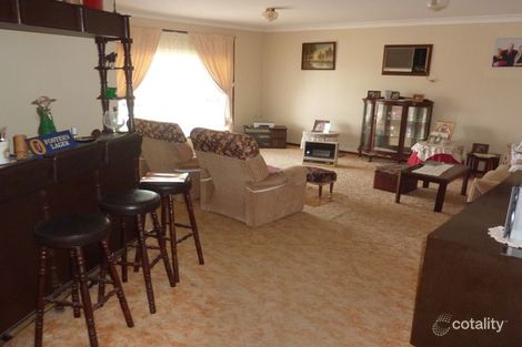 48 Molong Rd, Old Bar, NSW 2430