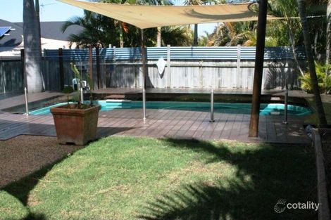 25 Pryde St, Tannum Sands, QLD 4680