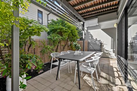 Property photo of 3/10 Christensen Street Yeronga QLD 4104