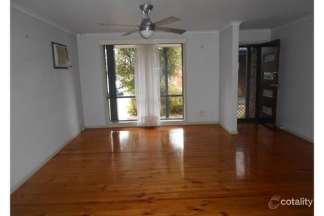 Property photo of 2/14 Bramwell Close Endeavour Hills VIC 3802