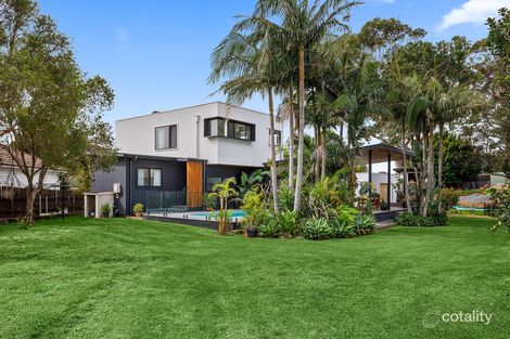 Property photo of 12 Raymond Parade Towradgi NSW 2518