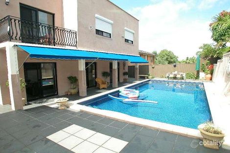 Property photo of 11 Tutt Crescent Chiswick NSW 2046