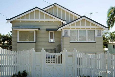 7 Wilson St, Newtown, QLD 4305