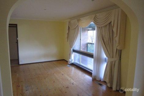 Property photo of 5 Ashley Drive Wanniassa ACT 2903