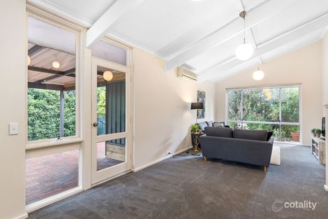 Property photo of 21 Maru Way Lesmurdie WA 6076