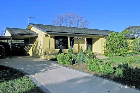 76 Kambalda Cres, Fisher, ACT 2611