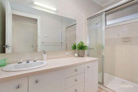 Property photo of 41 Gladesville Drive Bentleigh East VIC 3165