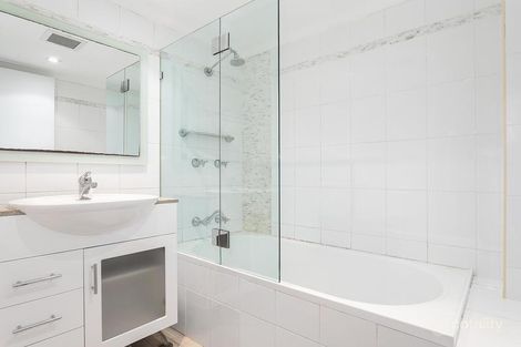 Property photo of 2/7 Holborn Avenue Dee Why NSW 2099