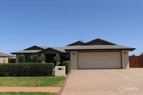 11 Mather St, Highfields, QLD 4352