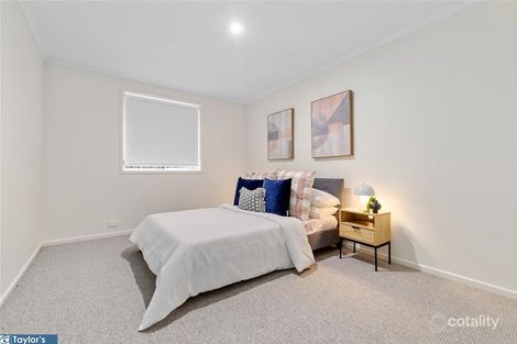 Property photo of 19 Horama Close Wynn Vale SA 5127