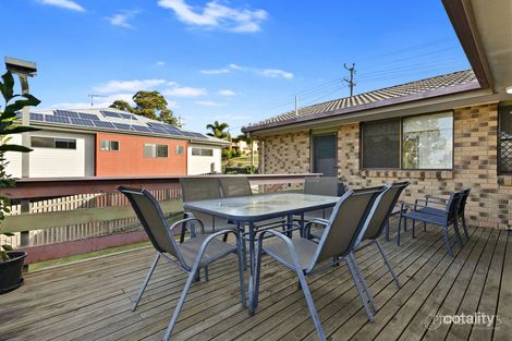 Property photo of 28 Petrel Avenue River Heads QLD 4655