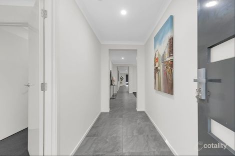 Property photo of 19 Nebula Crescent Mickleham VIC 3064