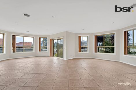 Property photo of 2 Hemar Crescent Hillside VIC 3037
