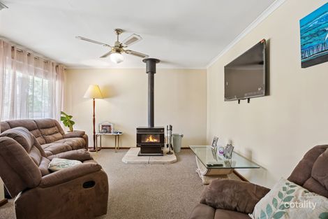 Property photo of 11 Oliver Court Mount Barker SA 5251
