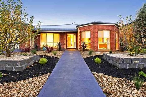 19 Shiraz Dr, Waurn Ponds, VIC 3216