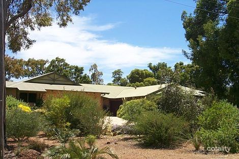 5 Dorrington Rd, Kalamunda, WA 6076