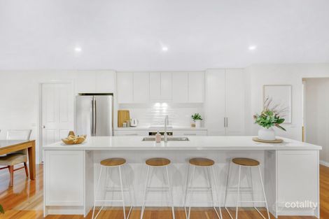 Property photo of 8 McKerral Place Croydon North VIC 3136
