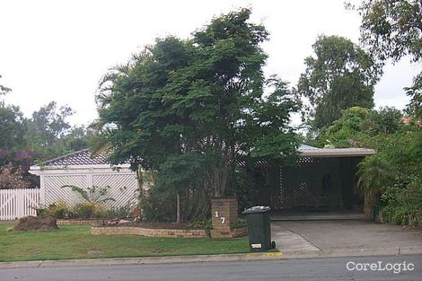 Property photo of 17 Narooma Place Helensvale QLD 4212