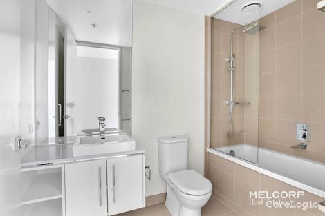Property photo of 3303/27 Therry Street Melbourne VIC 3000