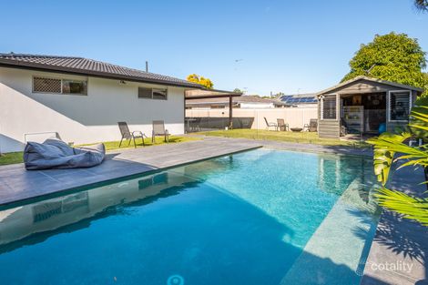 Property photo of 20 Clifton Street Biggera Waters QLD 4216