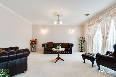 Property photo of 5 Domain Circuit Beaconsfield VIC 3807