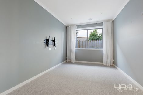 11 Best Dr, Deanside, VIC 3336