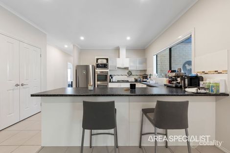 Property photo of 25 Joseph Banks Drive Pakenham VIC 3810