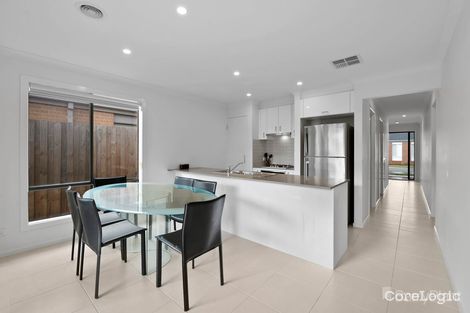 Property photo of 18 Newcastle Drive Officer VIC 3809