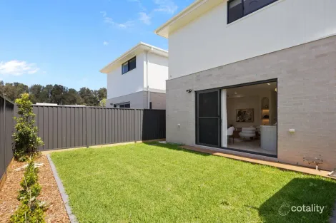 Property photo of 11 Raven Circuit Warriewood NSW 2102