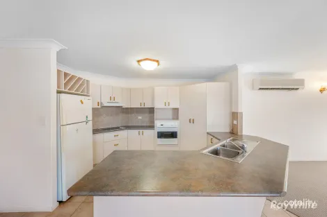 Property photo of 13 Karamea Close Clinton QLD 4680