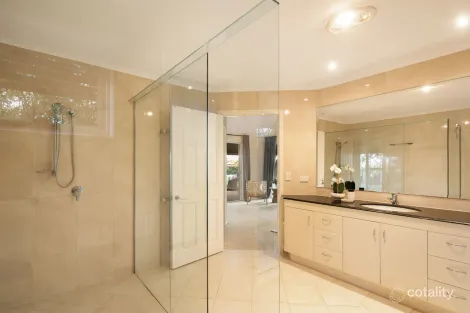 Property photo of 261 Moons Lane Brookfield QLD 4069