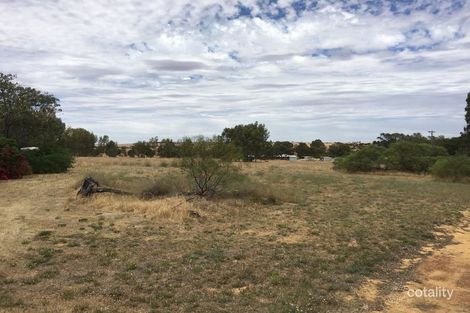 23 Powell Cres, Quairading, WA 6383