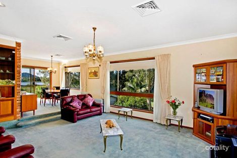 Property photo of 33 Bayline Drive Point Clare NSW 2250
