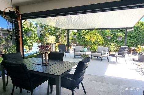 Property photo of 30 Lakeside Crescent Ningi QLD 4511
