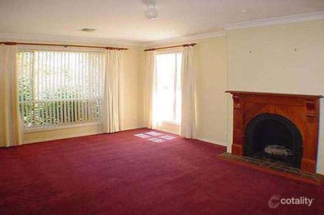 Property photo of 10 Edge Place Nicholls ACT 2913