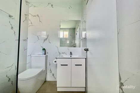 Property photo of 6 Jannarn Grove Seven Hills NSW 2147