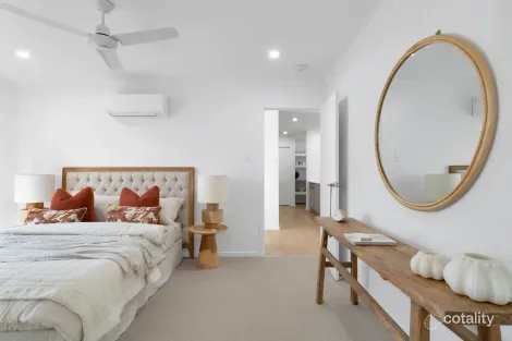 Property photo of 23 Lakeside Way Andergrove QLD 4740