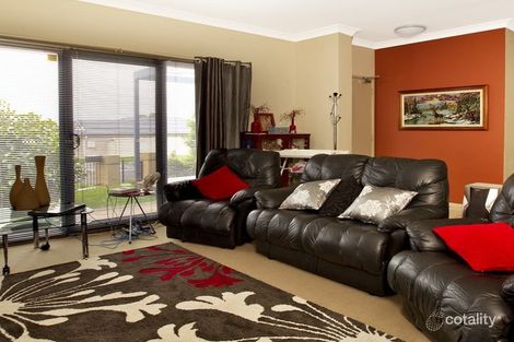 Property photo of 193 Ashburton Drive Albion Park NSW 2527