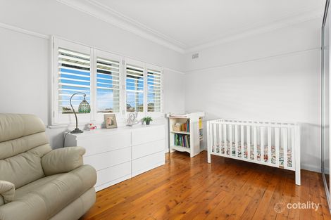 Property photo of 11 Iris Avenue Coniston NSW 2500