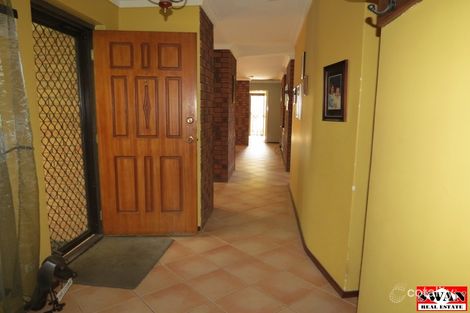 Property photo of 21 Crossway Swan View WA 6056