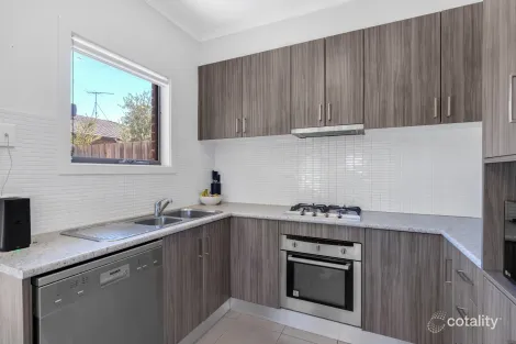Property photo of 1/39 Ovens Circuit Whittlesea VIC 3757