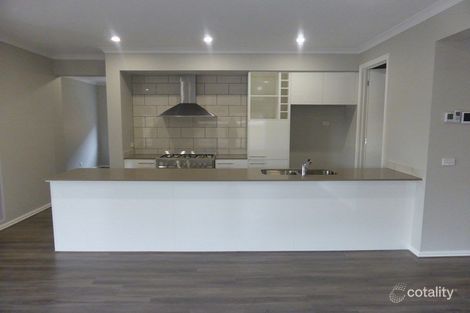 Property photo of 12 Amaretto Circuit Manor Lakes VIC 3024