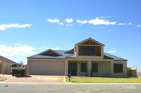 8 Cranston Loop, Kinross, WA 6028