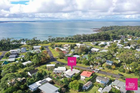 Property photo of 15 Jacaranda Avenue Bendalong NSW 2539